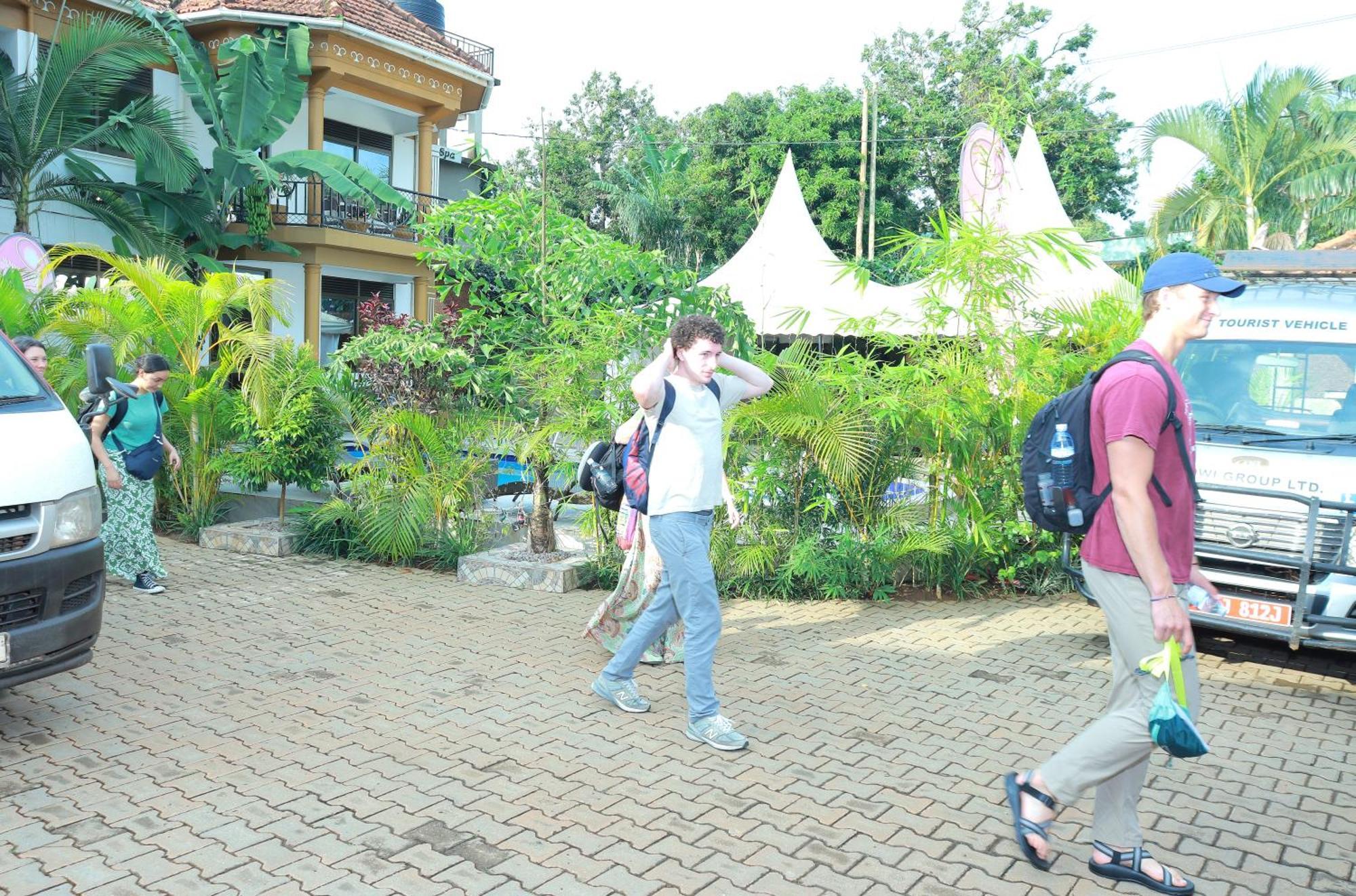 Mowicribs Hotel And Spa Entebbe Ngoại thất bức ảnh