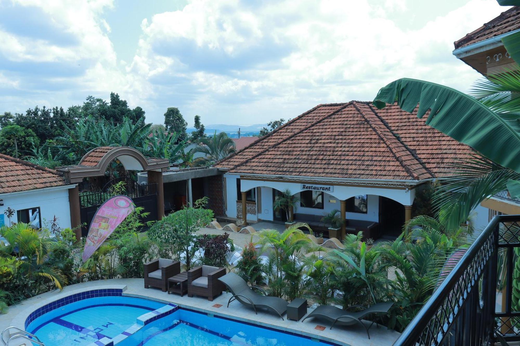 Mowicribs Hotel And Spa Entebbe Ngoại thất bức ảnh