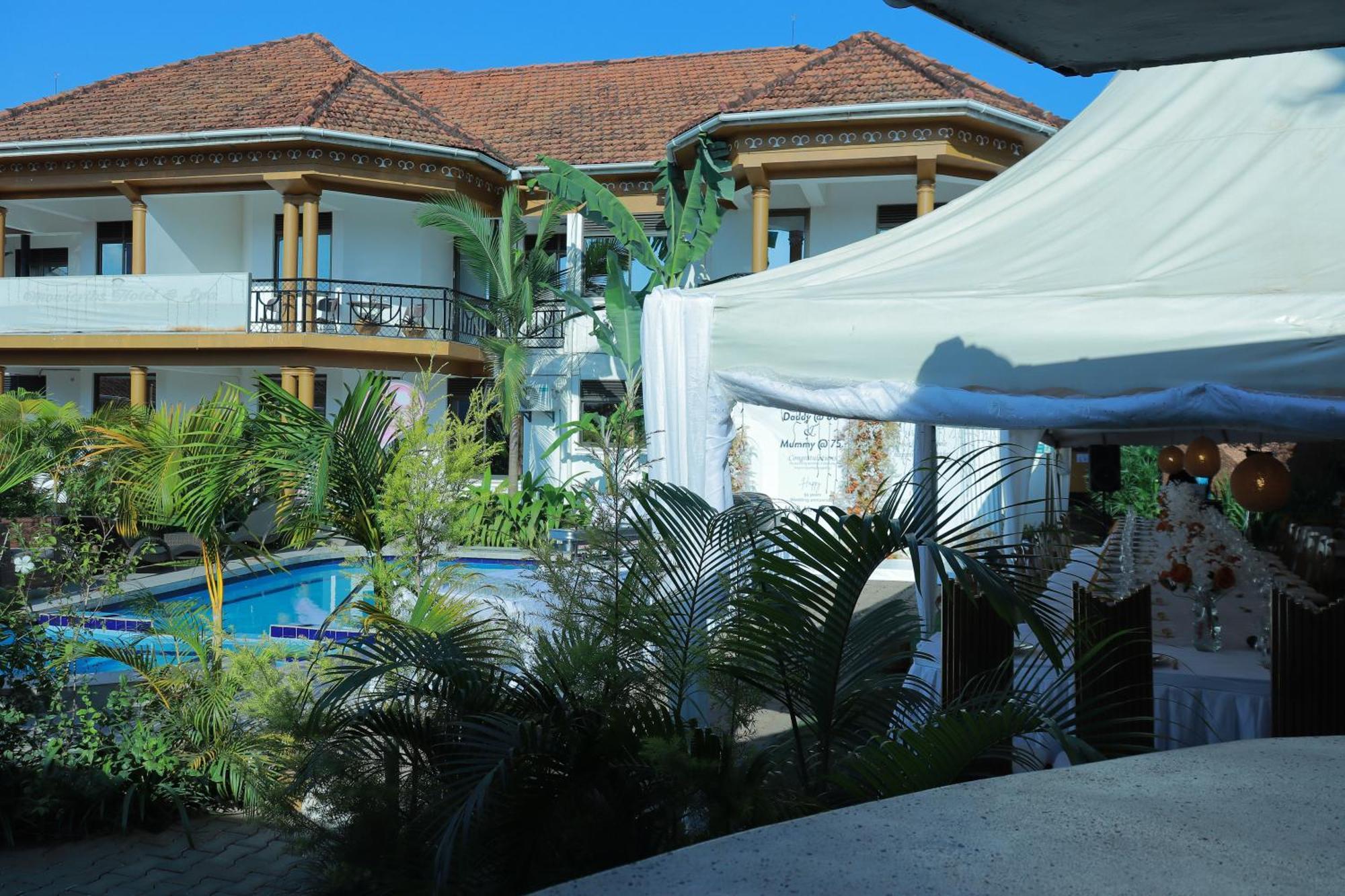 Mowicribs Hotel And Spa Entebbe Ngoại thất bức ảnh